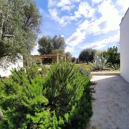 Picturesque Trulli In Itria Valley * Ostuni